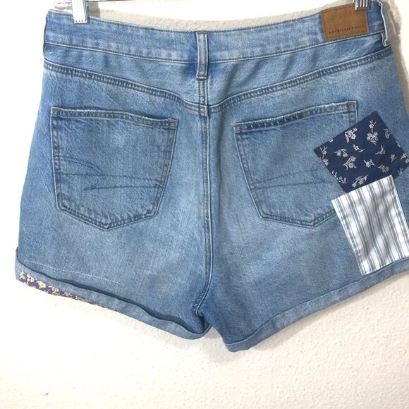 American Eagle AE Denim Mom Patchwork Shorts Size 10 - Picture 3 of 6